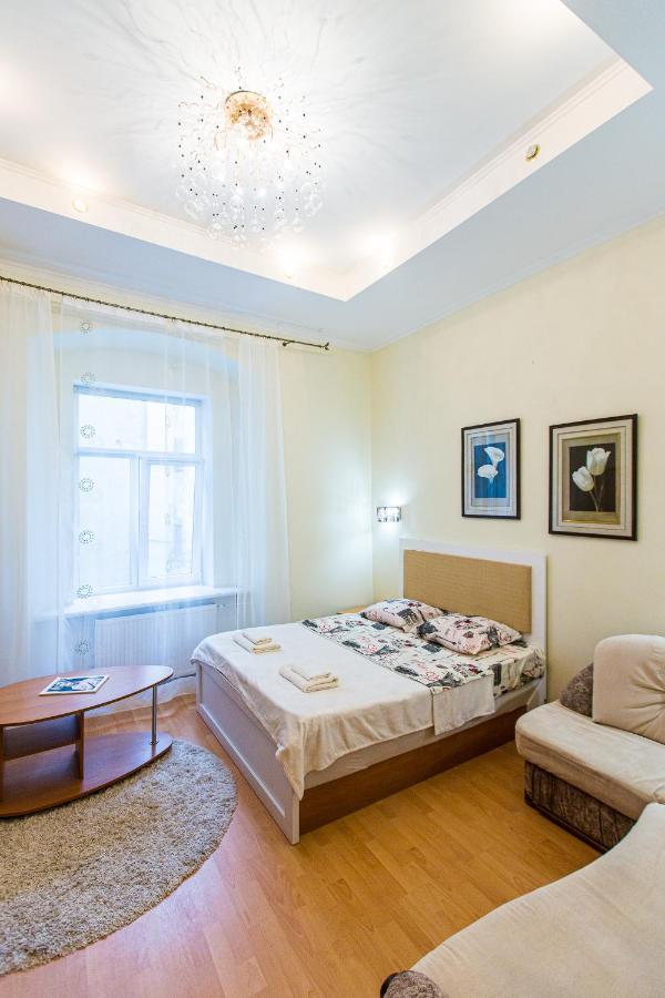 Біля Дзиги Сучасна Квартира На Вулиці Вірменській 35 Lviv Exterior photo