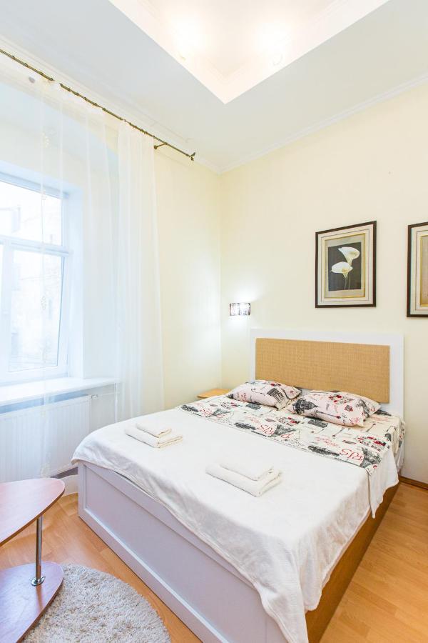 Біля Дзиги Сучасна Квартира На Вулиці Вірменській 35 Lviv Exterior photo